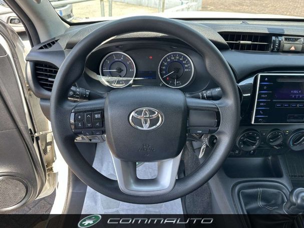 Toyota Hilux Double D Cab 2.4 4D 4WD 110 kW image number 8