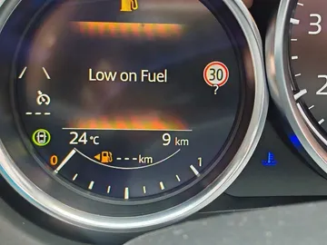Car image 25