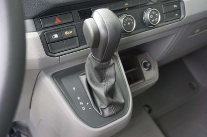 Car image 38