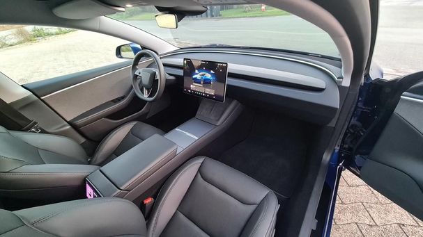 Tesla Model 3 208 kW image number 21