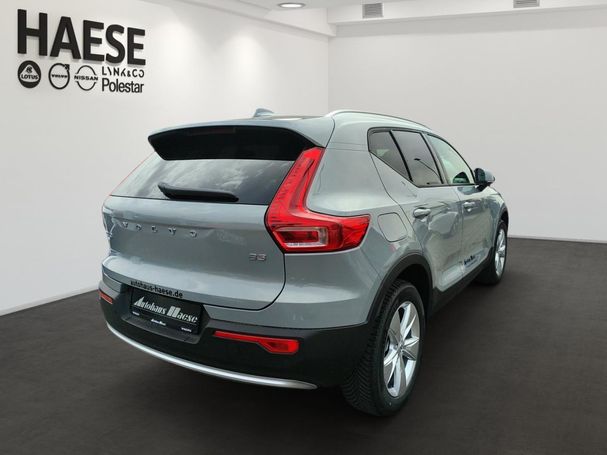 Volvo XC40 B3 Core 120 kW image number 4