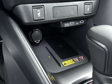 Car image 26