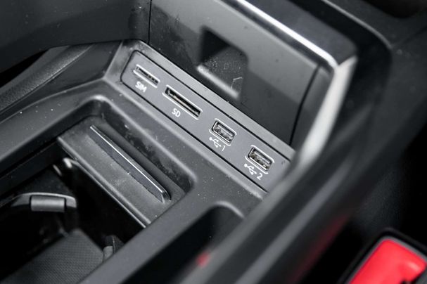 Audi e-tron 55 quattro Advanced 300 kW image number 33