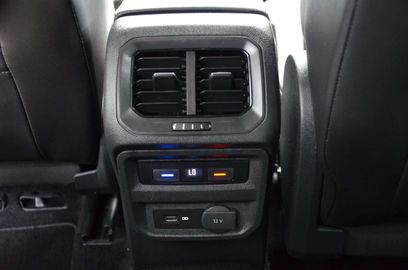 Car image 41