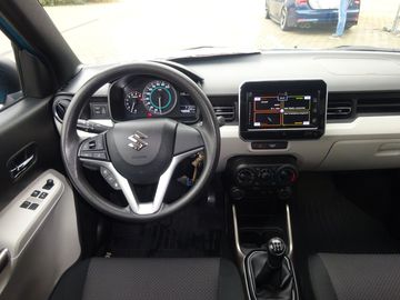 Car image 12