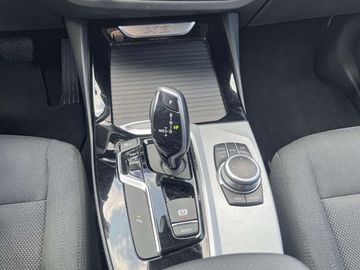 Car image 37