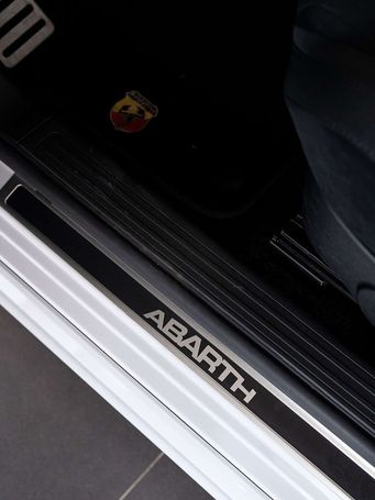 Abarth 595 121 kW image number 17