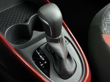 Car image 10