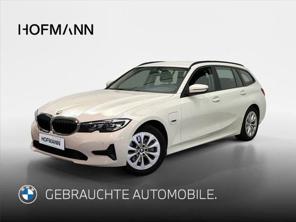 BMW 320 e Touring Advantage 150 kW image number 1