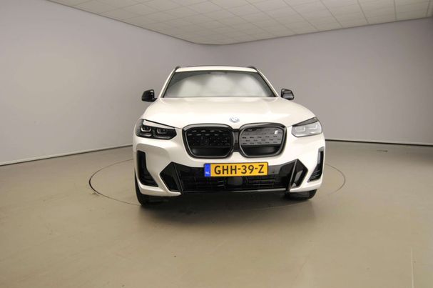 BMW iX3 M Sport 210 kW image number 2