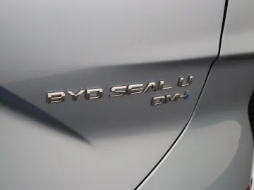 Car image 43