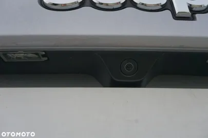 Car image 35