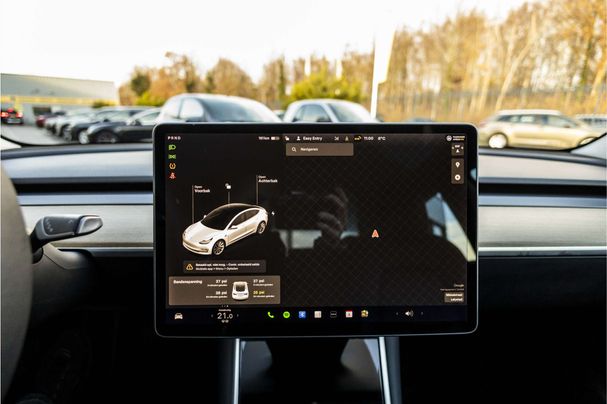 Tesla Model 3 60 Plus 225 kW image number 28