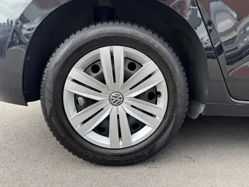 Car image 31