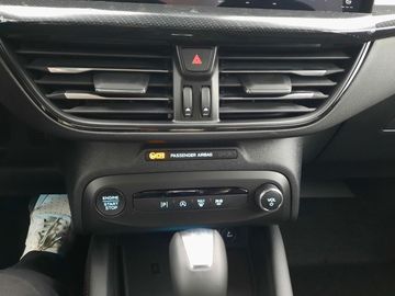 Car image 28