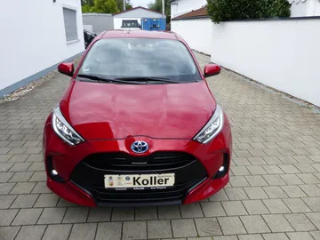 Car image 3