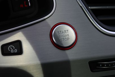 Car image 38