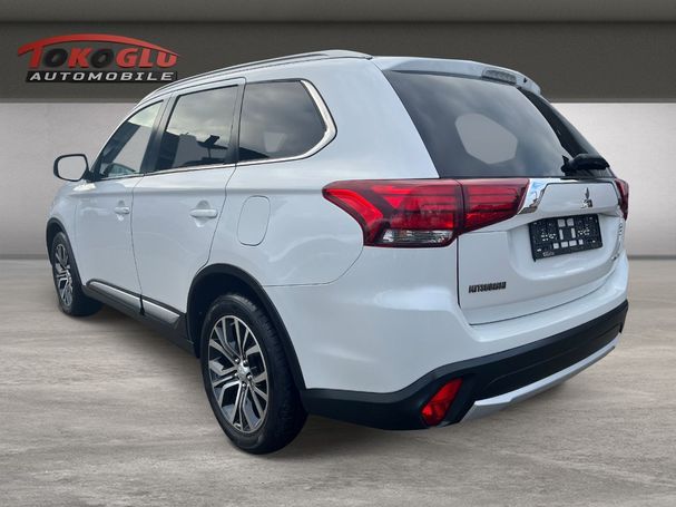 Mitsubishi Outlander 2.2 DI-D 4WD 110 kW image number 4