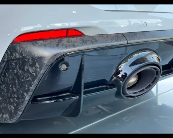 Car image 30