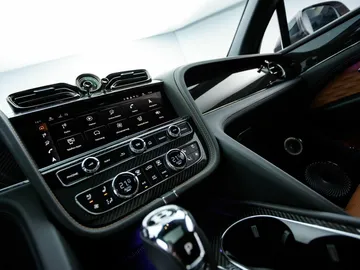 Car image 37