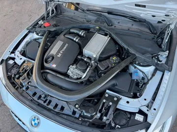 Car image 33