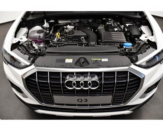 Audi Q3 35 TFSI S tronic Advanced 110 kW image number 10