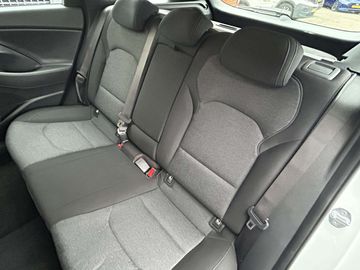 Car image 30