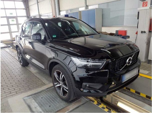 Volvo XC40 T5 192 kW image number 2