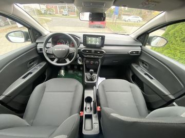 Car image 8