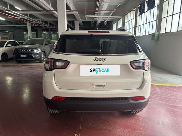 Jeep Compass Limited 96 kW image number 4