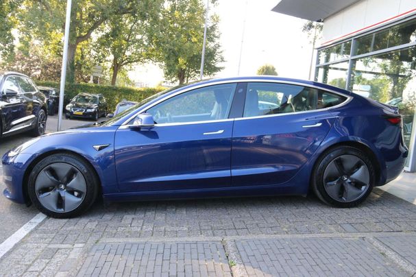 Tesla Model 3 Long Range AWD 258 kW image number 3