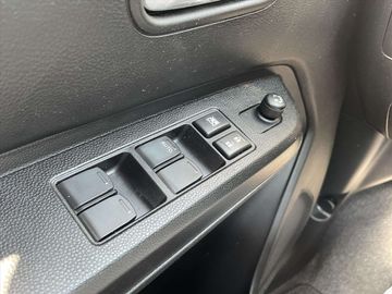 Car image 36