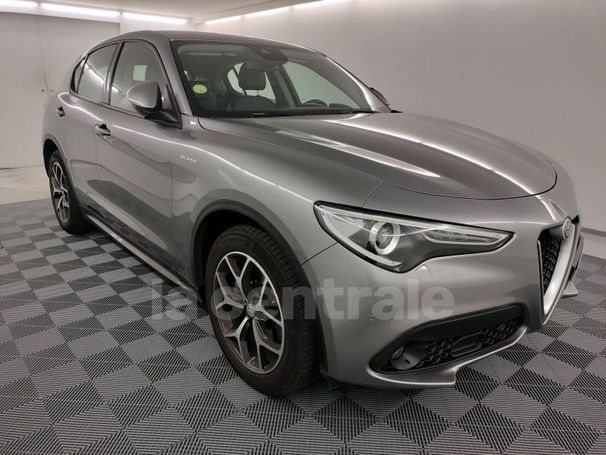 Alfa Romeo Stelvio 2.2 Diesel AT8 Super 140 kW image number 2