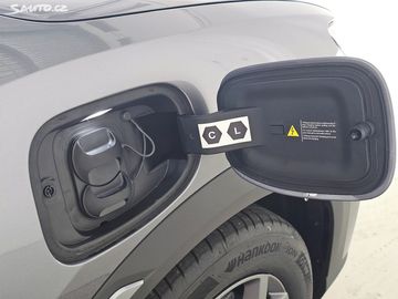 Car image 27