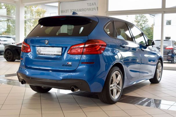 BMW 220i 141 kW image number 3