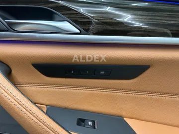 Car image 48