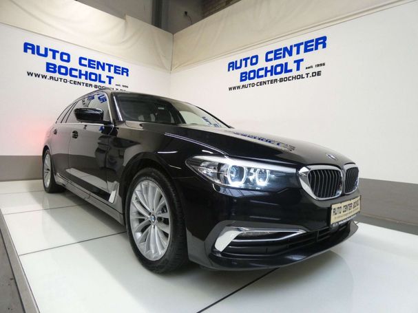 BMW 520d Touring xDrive Luxury Line 140 kW image number 1