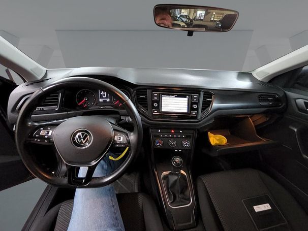 Volkswagen T-Roc 1.0 TSI 85 kW image number 6