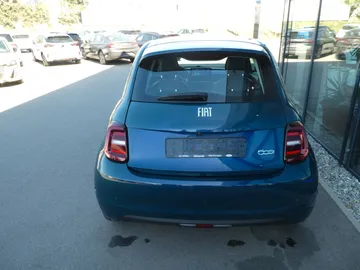 Car image 30