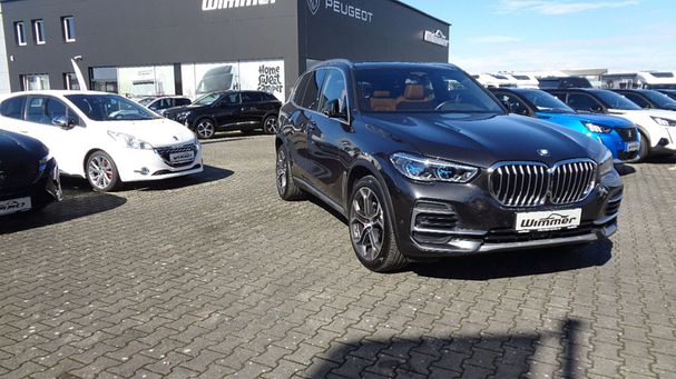 BMW X5 xDrive30d 210 kW image number 2