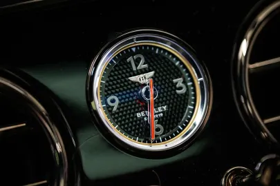 Car image 40