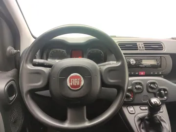 Car image 15