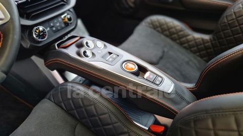 Car image 31