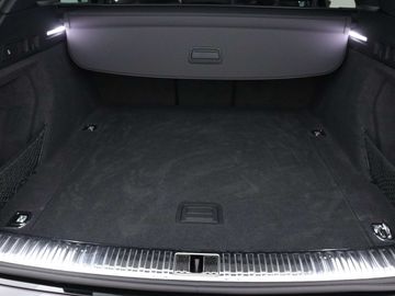 Car image 37