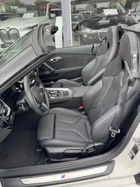 Car image 24