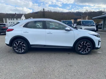 Car image 31