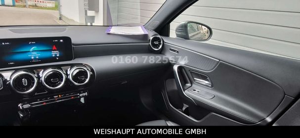 Mercedes-Benz A 180 100 kW image number 25