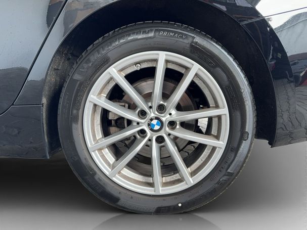 BMW 320i xDrive Advantage 135 kW image number 10