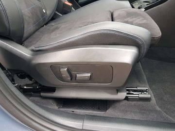 Car image 45