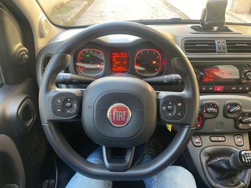 Car image 11